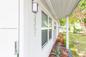 3351 NW 6th Ct, Fort Lauderdale, FL 33311, Sold 11/05/24