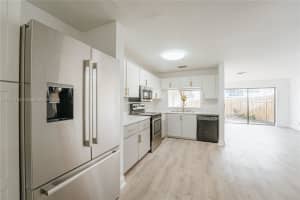 8017 NW 29th St #8017, Sunrise, FL 33322, Sold 06/17/24