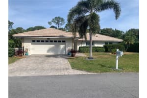 8605 SE Gulfstream Pl, Hobe Sound, FL 33455, Sold 04/11/24