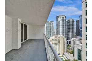 1200 Brickell Bay Dr APT 3312, Miami, FL 33131, Sold 06/14/24