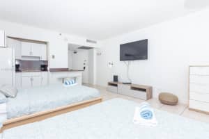 5445 Collins Ave APT 507, Miami Beach, FL 33140, Sold 05/09/25