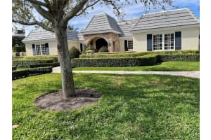 7 Winnebago Rd, Sea Ranch Lakes, FL 33308, Sold 04/16/24