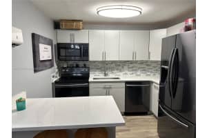 7100 NW 17th St APT 420, Plantation, FL 33313, Sold 01/06/25