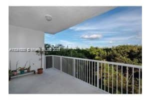 15051 Royal Oaks Ln APT 305, North Miami, FL 33181, Sold 04/30/24