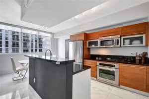 Vizcayne, 253 NE 2nd St APT 2008, Miami, FL 33132, Sold 08/20/24