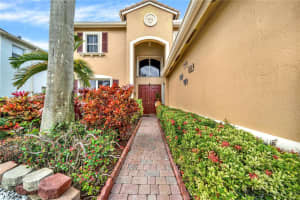 1602 SE 16th Ave, Homestead, FL 33035, Sold 04/15/24