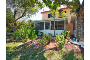 20871 NW 4 St, Pembroke Pines, FL 33029, Sold 03/28/24