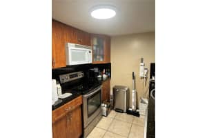 8505 NW 3rd Ln #1012, Miami, FL 33126, Sold 04/16/24