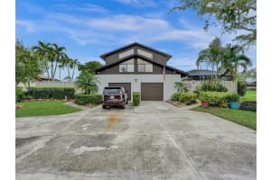 9746 Boca Gardens Cir S, Boca Raton, FL 33496, Sold 05/10/24