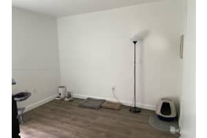 4725 NW 7th St Apt 107-3, Miami, FL 33126, Sold 05/02/24