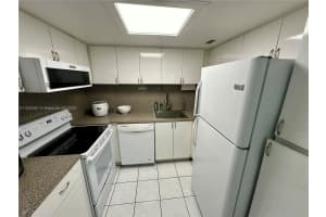 7441 Wayne Ave Apt 1c, Miami Beach, FL 33141, Sold 07/07/25