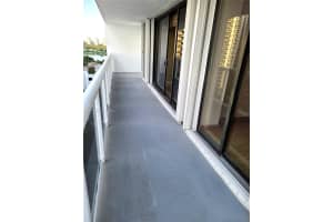 20505 E Country Club Dr APT 1434, Aventura, FL 33180, Sold 11/05/24