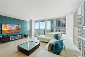 600 NE 36th St APT 2004, Miami, FL 33137, Sold 09/13/24