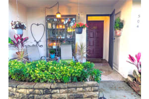 2700 S Oakland Forest Dr APT 504, Oakland Park, FL 33309, Sold 07/08/24