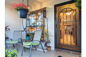 2700 S Oakland Forest Dr APT 504, Oakland Park, FL 33309, Sold 07/08/24