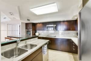 19667 Turnberry Way #12f, Miami, FL 33180, Sold 08/30/24