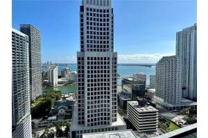 68 Se 6th St 2707, Miami