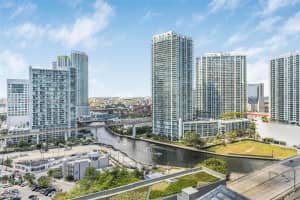 68 SE 6th St Apt 1704, Miami, FL 33131, Sold 04/01/24