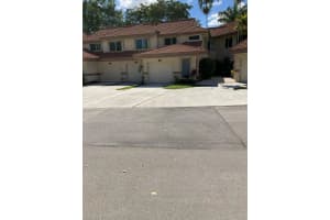 9290 NW 9th Ct, Plantation, FL 33324, Sold 05/07/24