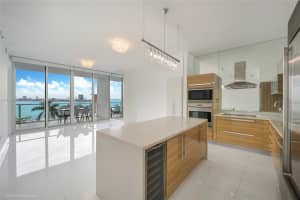 2020 N Bayshore Dr APT 708, Miami, FL 33137, Sold 06/26/24