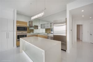 2020 N Bayshore Dr APT 708, Miami, FL 33137, Sold 06/26/24