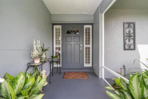 8721 SW 26th Ct, Davie, FL 33328, Sold 04/19/24