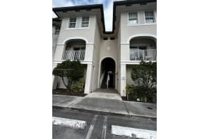 11603 NW 89th St APT 203, Doral, FL 33178, Sold 04/19/24