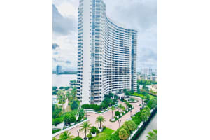 1000 W Island Blvd #310, Aventura, FL 33160, Sold 12/06/24