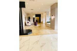 1000 W Island Blvd #310, Aventura, FL 33160, Sold 12/06/24