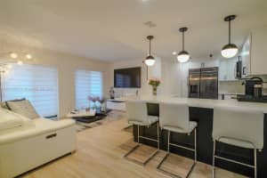 5249 NW 7th St APT 412, Miami, FL 33126, Sold 11/07/24