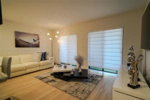 5249 NW 7th St APT 412, Miami, FL 33126, Sold 11/07/24