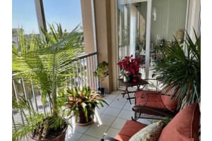 9755 NW 52nd St APT 521, Doral, FL 33178, Sold 06/28/24