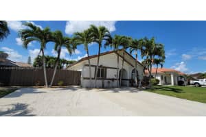 704 SE 14th Pl, Homestead, FL 33033, Sold 04/19/24