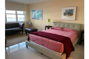 100 Lincoln Rd 819, Miami Beach