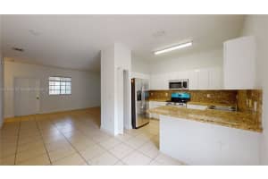 372 NE 26th Pl UNIT 205, Homestead, FL 33033, Sold 12/09/24