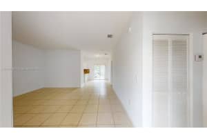372 NE 26th Pl UNIT 205, Homestead, FL 33033, Sold 12/09/24