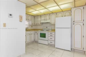 9511 N Hollybrook Lake Dr APT 106, Pembroke Pines, FL 33025, Sold 07/02/24