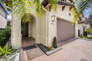 9727 W 34th Ln, Hialeah, FL 33018, Sold 06/07/24