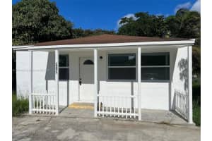 10075 W Jessamine St, Miami, FL 33157, Sold 11/05/24