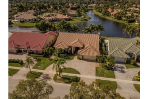 561 NW 108th Ave, Plantation, FL 33324, Sold 04/29/24