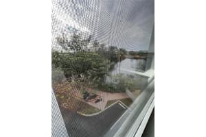1300 NE Miami Gardens Dr #520e, Miami, FL 33179, Sold 05/07/24
