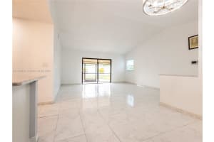 10610 NW 70th St, Tamarac, FL 33321, Sold 05/10/24