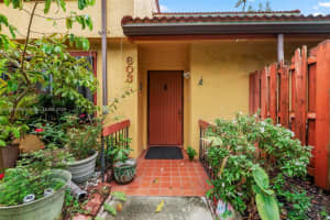 5975 SW 137th Ave APT 603, Miami, FL 33183, Sold 08/19/24