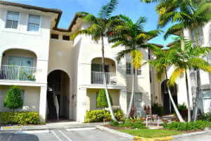 11603 NW 89th St APT 214, Doral, FL 33178, Sold 09/25/24