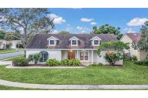 12775 Forestedge Cir, Orlando, FL 32828, Sold 07/01/24