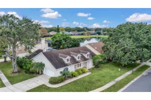 12775 Forestedge Cir, Orlando, FL 32828, Sold 07/01/24