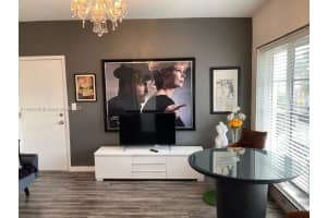 550 15th St 201, Miami Beach
