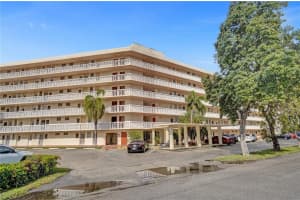 2905 Point E Dr APT L416, Aventura, FL 33160, Sold 05/22/24