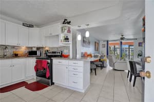 2905 Point E Dr APT L416, Aventura, FL 33160, Sold 05/22/24
