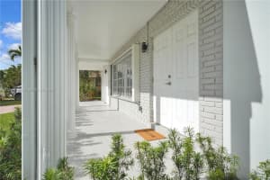 1861 NW 36th St, Oakland Park, FL 33309, Sold 04/19/24